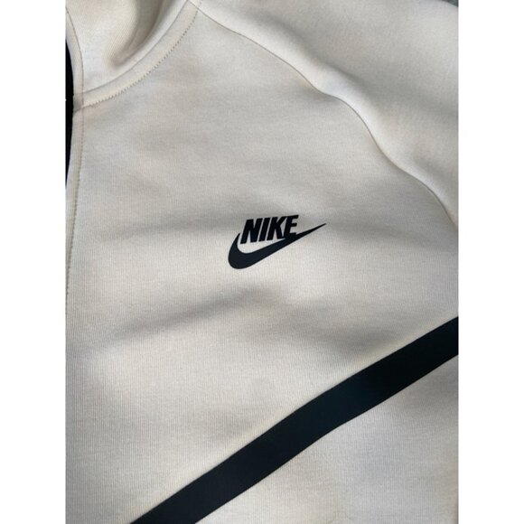 Nike Windrunner Tech Fleece Zip Hoodie Size Medium Men Light Orewood HV0949-104 - Picture 4 of 5